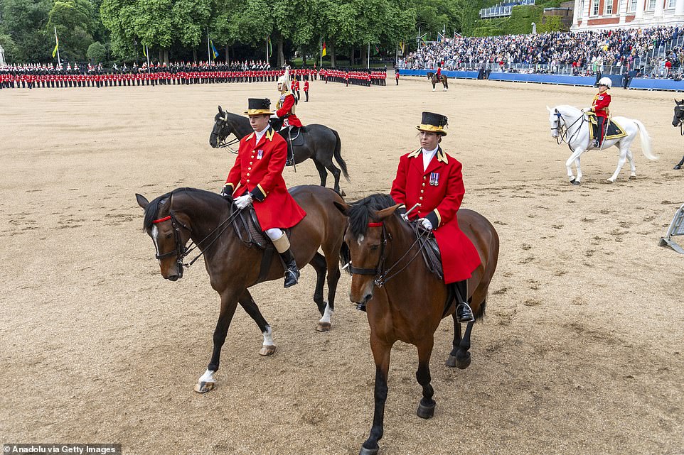 1400 soldiers of the Household Division and The King's Troop Royal Horse Artillery, including 400 musicians from the Massed Bands take part in The Colonel's Review