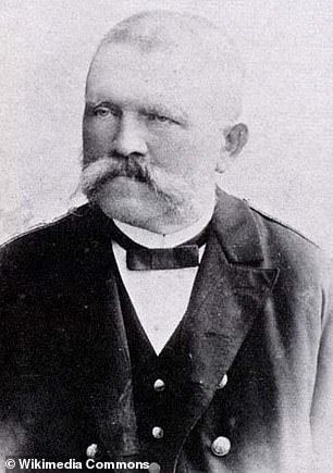 Alois initially married Anna Glasl-Hörer, then had an affair and married his mistress, then wed Klara Pölzl