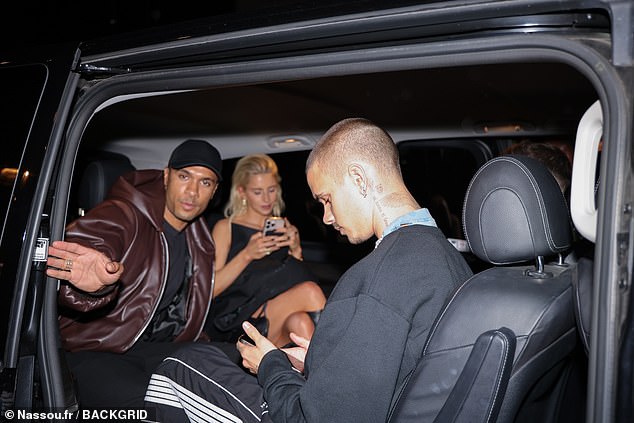 The model jumped into a car with Caroline and other pals after enjoying an evening together, keeping the fun going as they went on to party Julia nightclub in the French capital