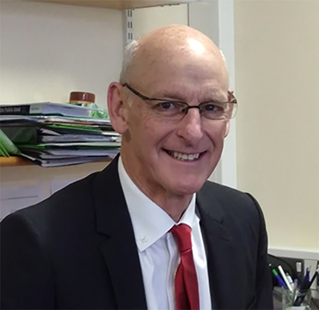 Professor of epidemiology John Britton says pouches are an excellent alternative for smokers looking to quit