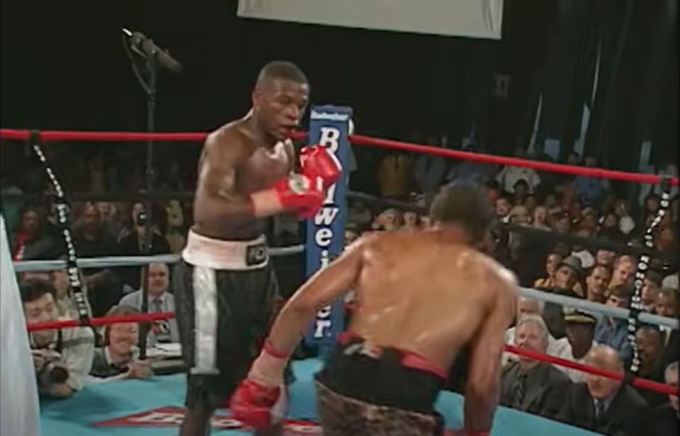 Floyd Mayweather Jr. boxing Emanuel Augustus.