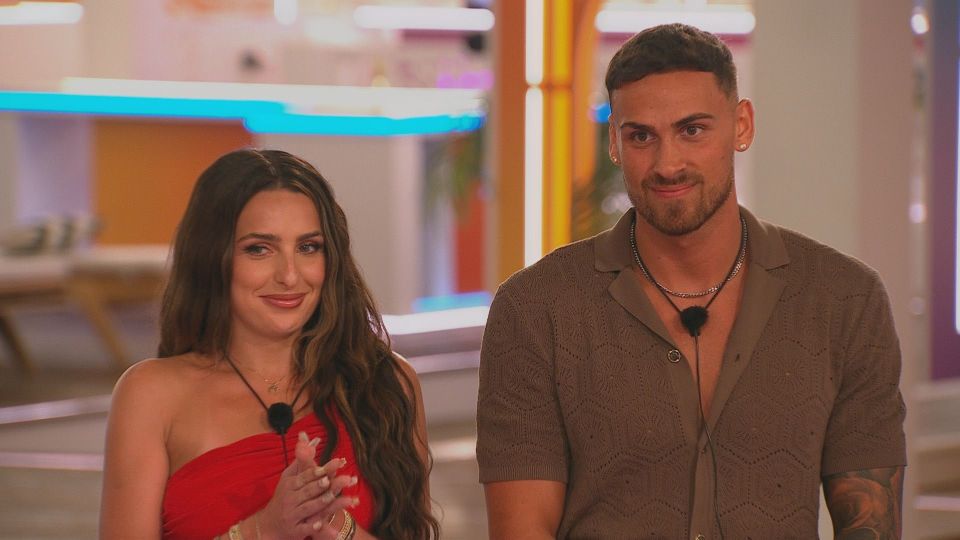 Toni Laites and Ben Holbrough on Love Island.
