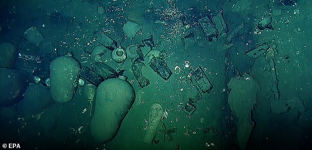 A view of the treasure that was aboard the San Jose, including Porcelain crockery, pottery and glass bottles
