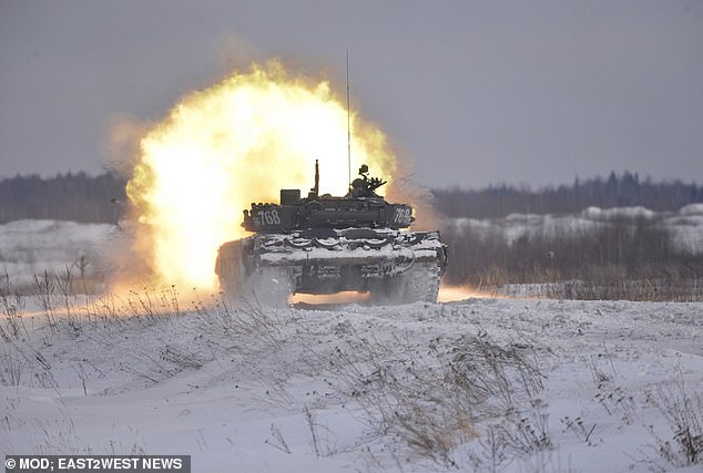 Russian troops from the Western Military District in tank ambush drills