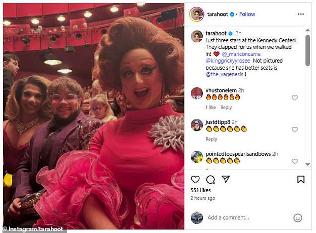 Drag queen Tara Hoot posted a picture from within the Kennedy Center auditorium, noting that she and other drag artists had received applause when they entered