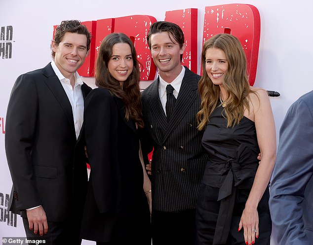 The premiere, at which all the family members except Arnold kept their distance from Joseph, was an uncomfortable replay of the premiere of the first season of Fubar just over two years earlier, when Joseph walked the carpet but wasn't a part of any photos featuring his sibling