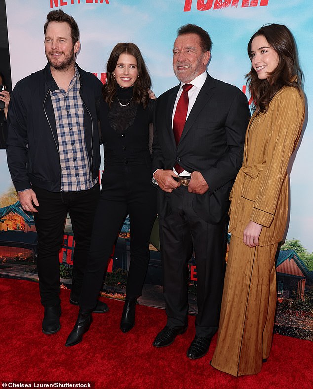 The premiere, at which all the family members except Arnold kept their distance from Joseph, was an uncomfortable replay of the premiere of the first season of Fubar just over two years earlier when Joseph wasn't part of a family shot with Chris, Katherine, Arnold and Christina