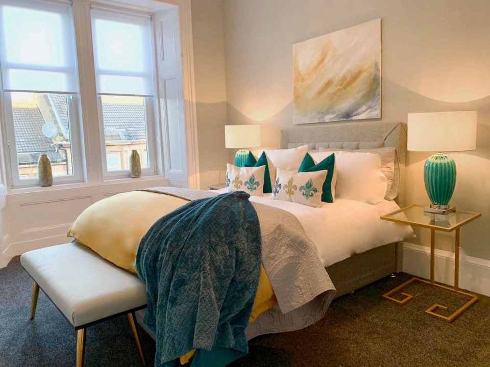 : Im a millionaire, heres how to make your home look expensive on a budget - and youll get a much higher asking price.Teaser: LIV Conlon, 25, originally from Glasgow but who now lives in Marbella, can also give style advice to sellers who are looking to achieve above the asking price..Subdeck: Liv Conlon is an expert when it comes to making homes look posh
