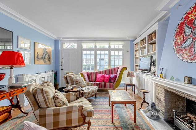 Ms Loyd estimates she would have lost £20,000 in costs after repairing her home, which is a stone's throw away from Buckingham Palace