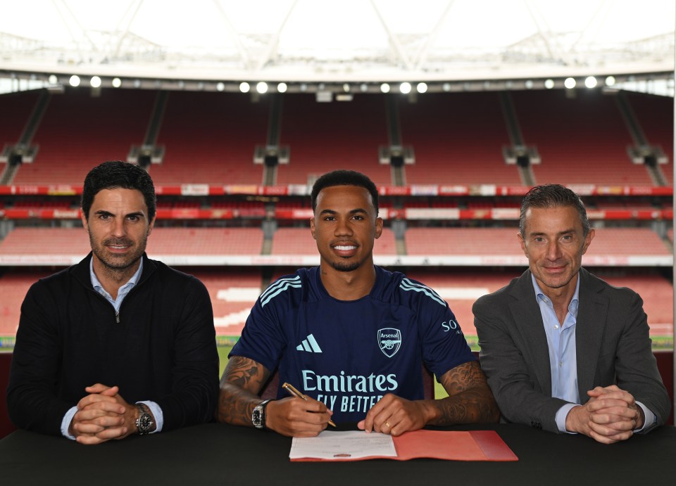Arsenal defender Gabriel Magalhaes signing a new contract with manager Mikel Arteta and Sporting Director Andrea Berta.