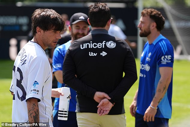 The two men were not seen interacting at all during the training session