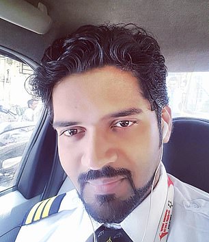 First Officer Clive Kunder