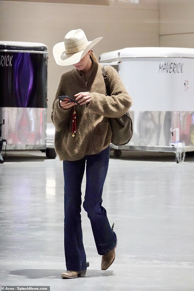Bella has appeared on the covers of major fashion magazines, including Vogue, Harper’s Bazaar, and Elle