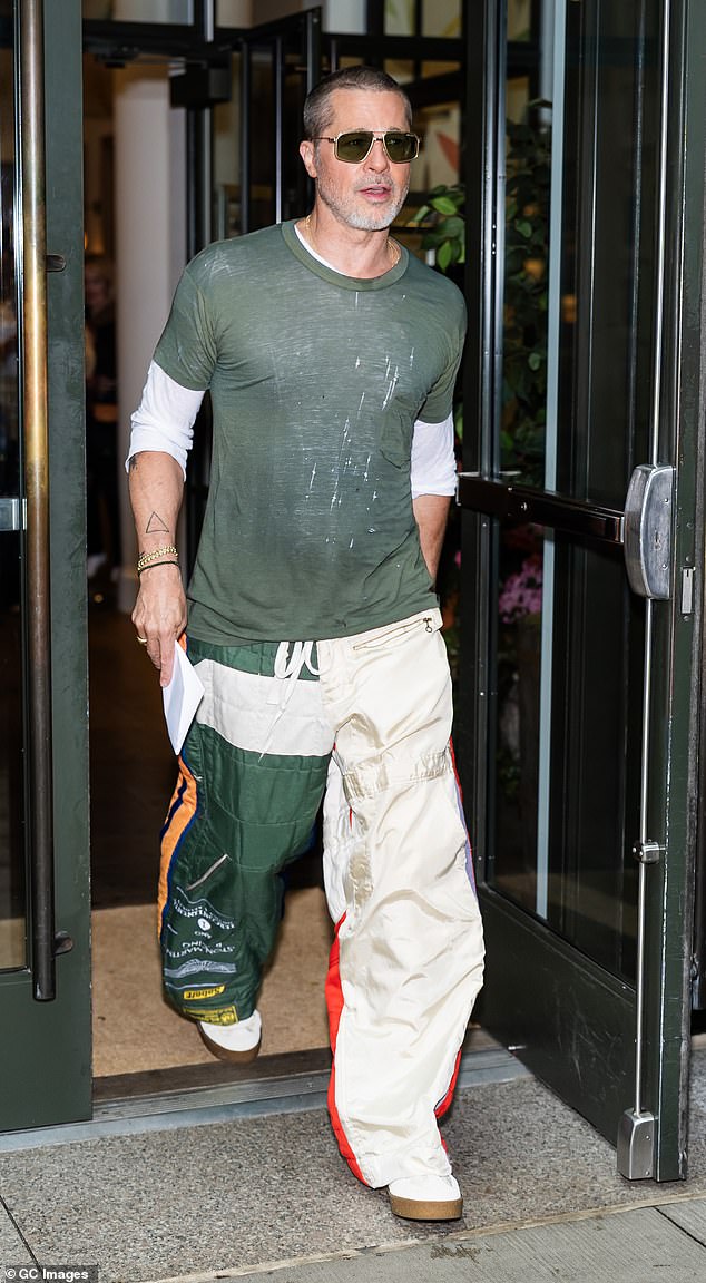 Earlier in the day the Hollywood mainstay turned heads in a youthful look