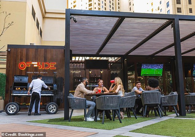 The 25 storey hotel also includes a sports bar that offers a more casual menu