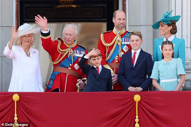 Taking cues from his father and grandfather, Louis attempted different variations of his royal wave while making sure his siblings were thoroughly entertained throughout their balcony appearance - one of the most eagerly-awaited moments of the day