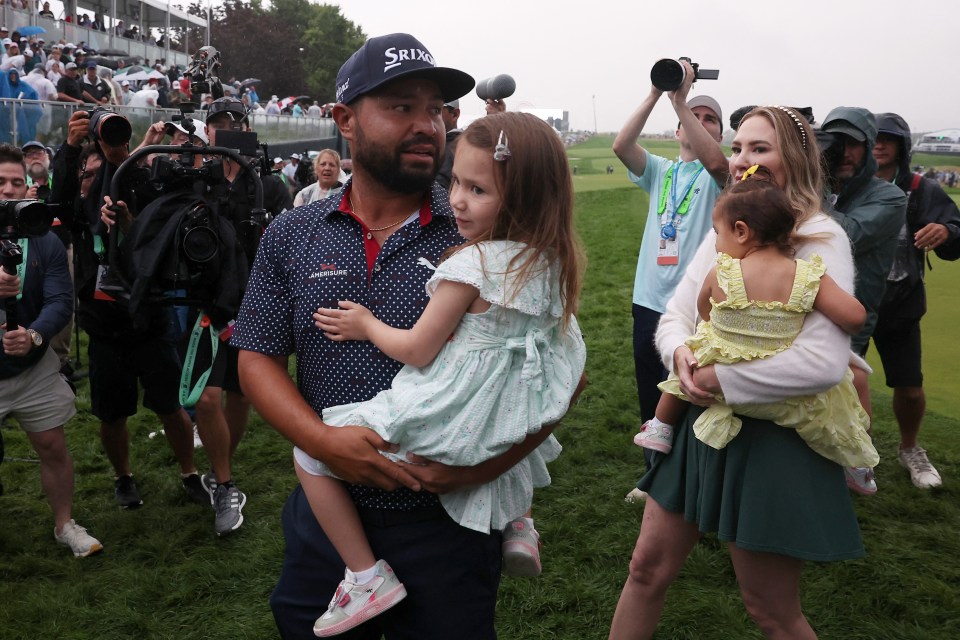 JJ Spaun celebrates his U.S. Open win with his family.