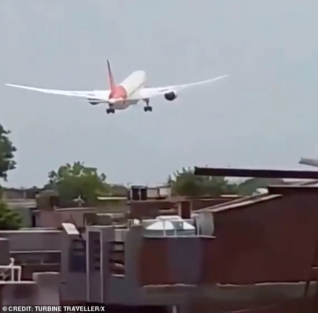 A protrusion on the belly of the aircraft, seen in a newly emerged video, has provided evidence about the plane's final moments