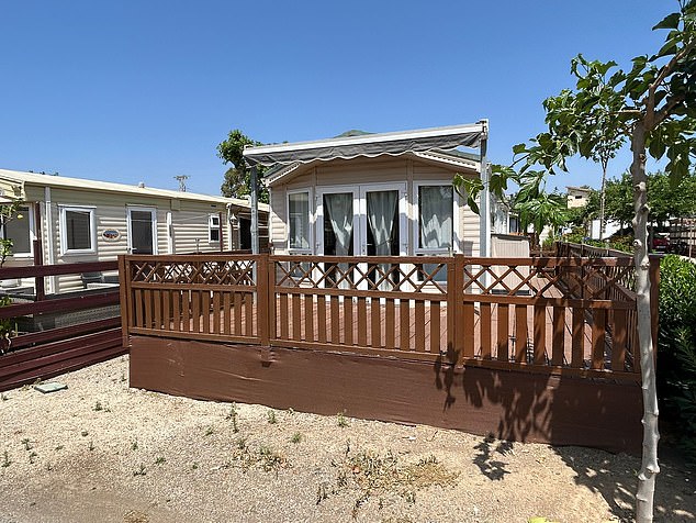 Once someone has bought their mobile home in Valle Niza, they have to pay ground rent of €6,000 per year