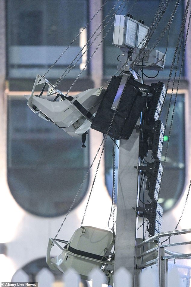 A picture of one of the broken chairs which were swung around on the ride