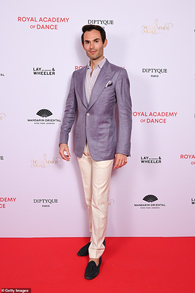 Mark-Francis Vandelli looked as dapper as ever as he walked the red carpet