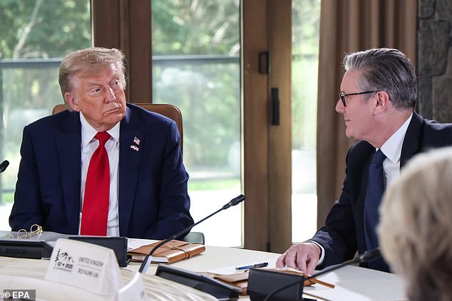 US President Donald Trump (L) and British Prime Minister Keir Starmer attend a working session during the Group of Seven