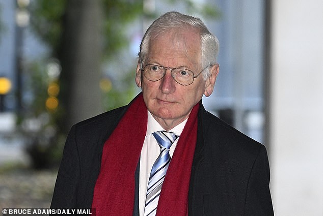 Dr Dewi Evans, the chief expert witness in the trial of Lucy Letby. Few seemed to challenge the motives and experience of this star witness, a silence I found distinctly odd. It¿s as if he were somehow above scrutiny