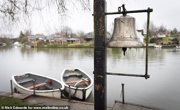 Unlike the door-to-door delivery service most Londoners are accustomed to, parcels, including takeaways, are left on the opposite riverbank for residents to collect. Delivery drivers ring an old-fashioned bell to alert islanders of their arrival