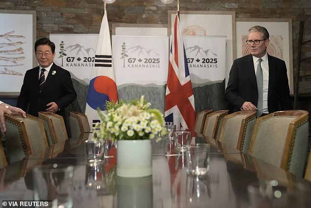 Sir Keir and South Korean President Lee Jae-myung hold a bilateral meeting during the G7 Leaders' Summit in Kananaskis, Alberta, Canada on June 17