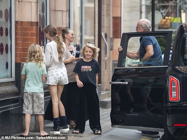 Grammer was the last one to emerge from the taxi
