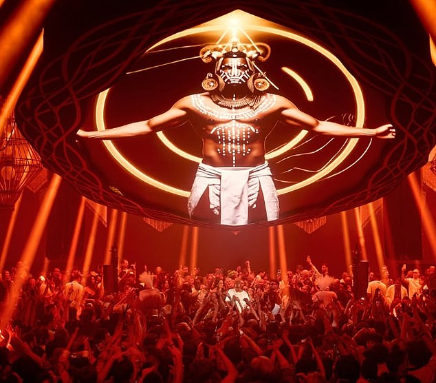 HI has a long room with a packed out dance floor and McGregor lapped up the atmosphere