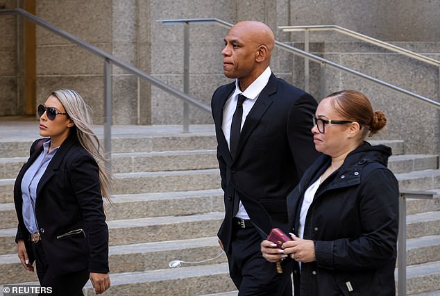 Hayes (center) arrived on May 20, 2025, at the federal courthouse to testify in the Sean 'Diddy' Combs trial in Manhattan