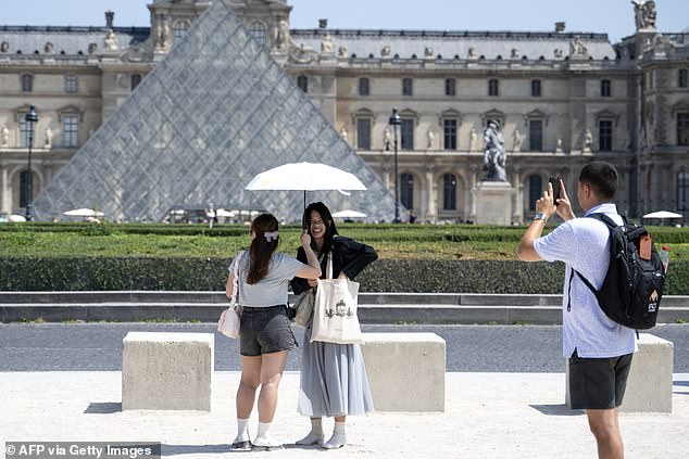 Savanna felt unsafe in France, the country that saw the most visitors in 2024