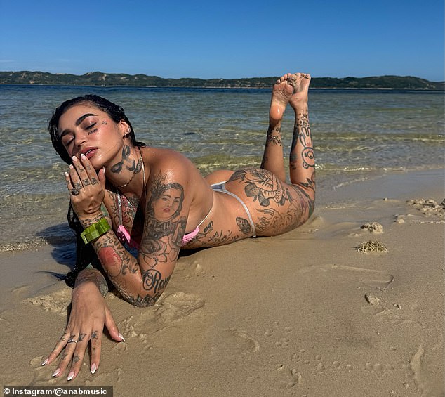 Ana Bárbara went into cardiac arrest and doctors spent 90 minutes trying to revive her before confirming her dead