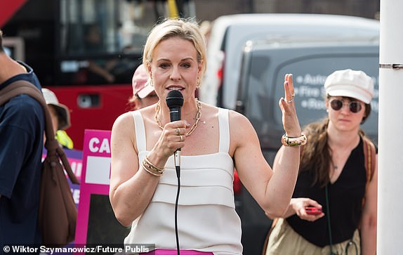 LONDON, UNITED KINGDOM - JUNE 20, 2025: A British television presenter Rebecca Wilcox addresses supporters of assisted dying in Parliament Square during a rally as Terminally Ill Adults (End of Life) Bill reaches Third Reading debate and a critical vote on the Bill as a whole in the House of Commons in London, United Kingdom on June 20, 2025. (Photo credit should read Wiktor Szymanowicz/Future Publishing via Getty Images)