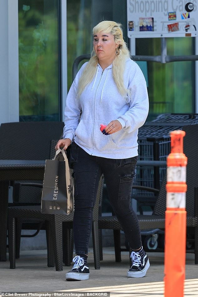 The 39-year-old actress was seen looking rather despondent as she hit luxury grocery store Erewhon in Calabasas on Thursday