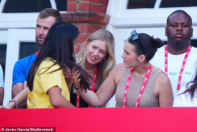 Emma Raducanu watches Carlos Alcaraz during his semi final match Queen's Club Championships
