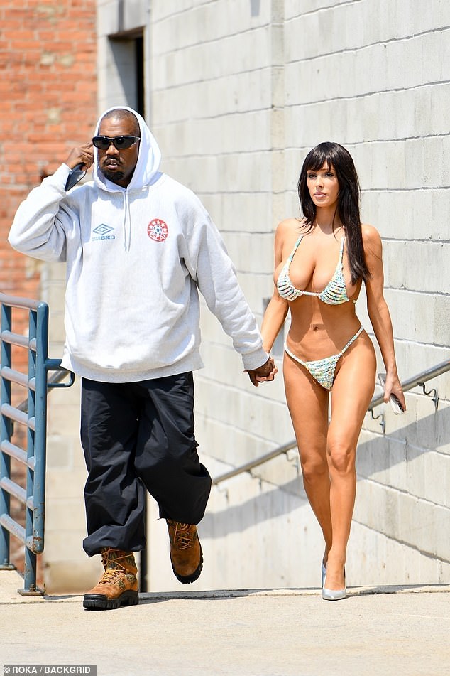 The 24-time Grammy winner and his spouse were seen holding hands on the summer day in the big apple, with Bianca’s jet black locks cut into bangs