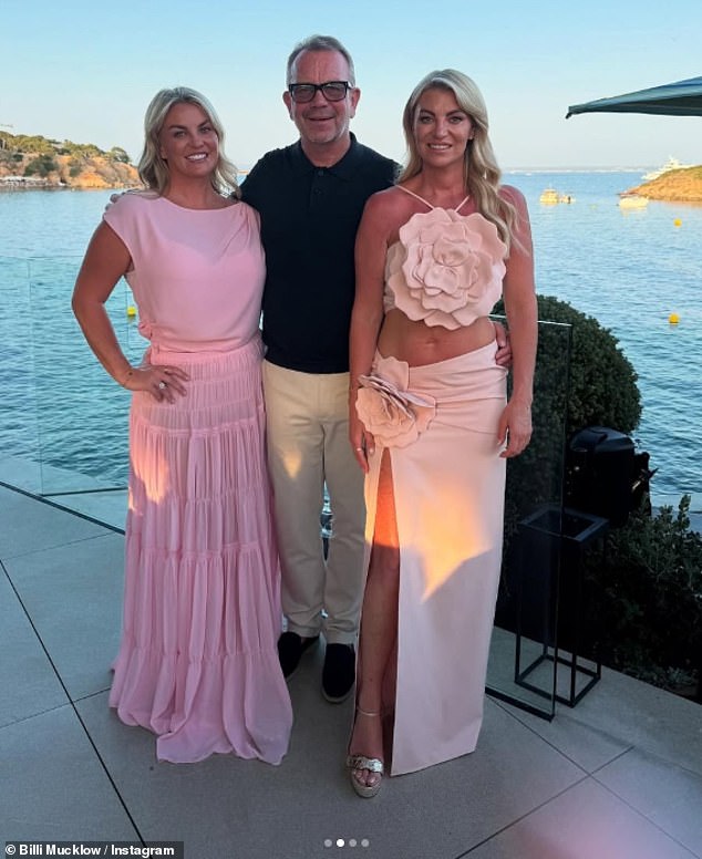 She looked glowing in the pink co-ord which she wore with gold platform heels