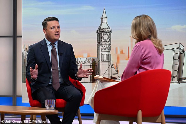 Wes Streeting, the health secretary, said the rollout could help ¿end the obesity epidemic¿