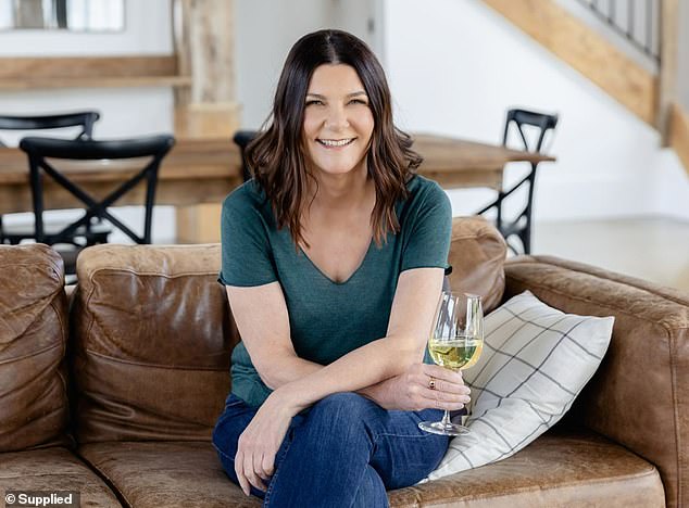 With hypnotherapy, Georgia noticed her mind start to feel calmer, clearer and in control. She wasn't intimidated by social interaction, which once made her reach for a drink