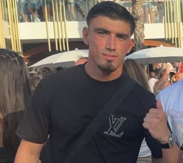 Harratt, 23, has since accused Brandon of starting the brawl by punching his friend, dubbing him a 6'6 bully