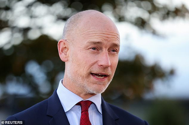 Health Minister Stephen Kinnock said today that the Government now expects the Bill to pass