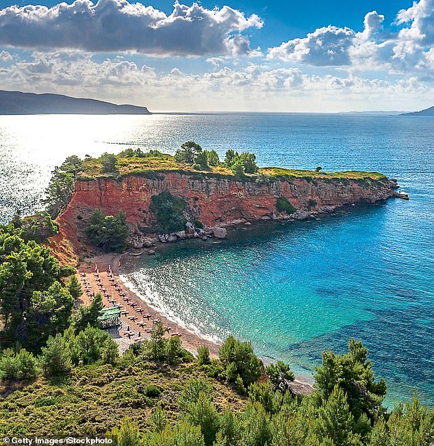Kokkinokastro Beach, Alonissos