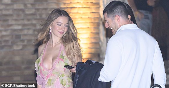 Mandatory Credit: Photo by SGP/Shutterstock (15376693bo) Sydney Sweeney Jeff Bezos and Lauren Sànchez Wedding Party 26th June - Exits Campo Della Madonna dell'Orto Venice, Italy - 26 Jun 2025