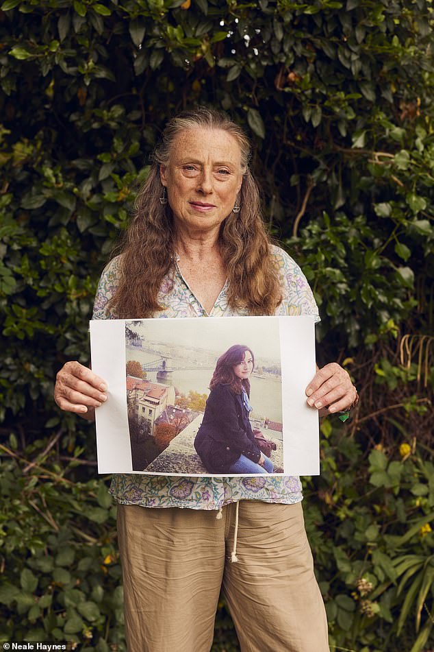 Wendy Teasdill, the mother of Ellie Rowe