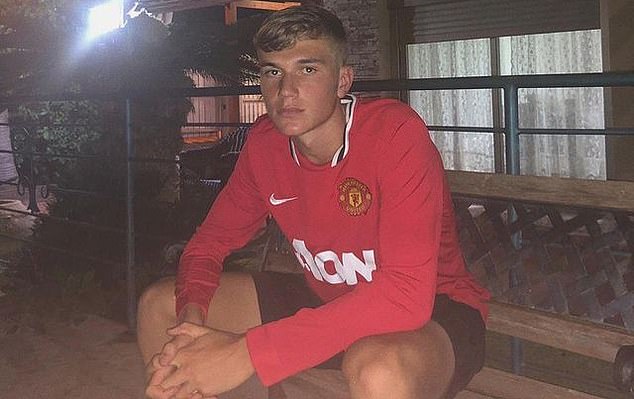 Draper was a Man United fan and a promising youth footballer but tennis was his first love