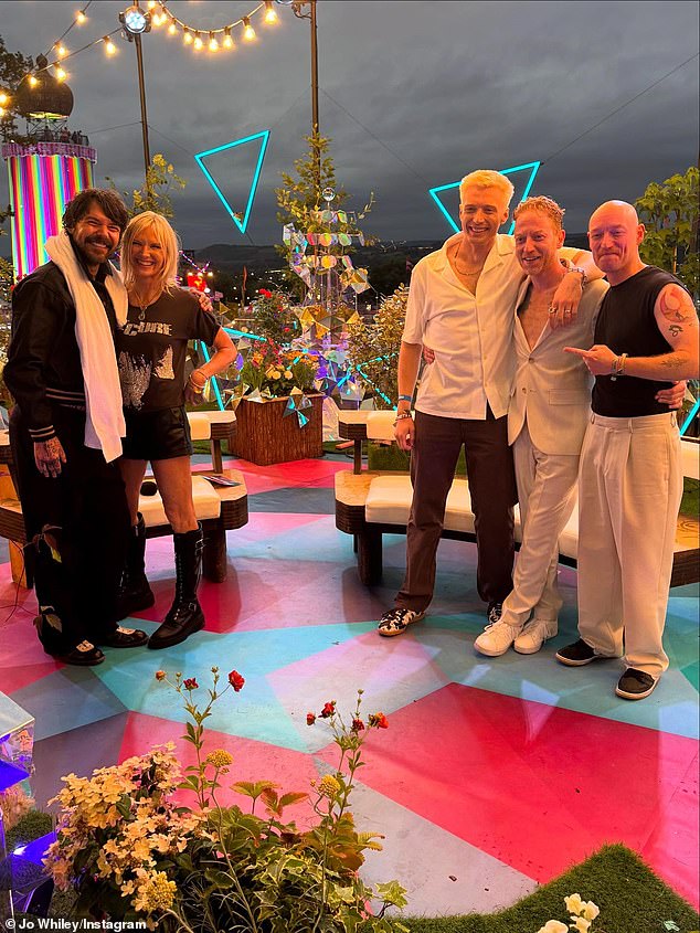 She also shared a picture with band Biffy Clyro