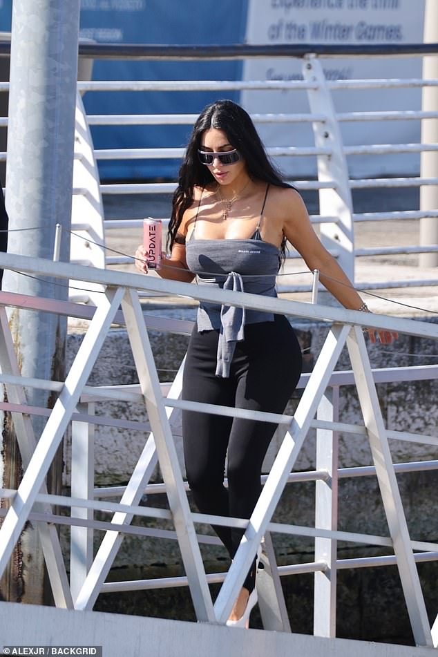 Photographers spotted the superstar sisters clad in casual outfits heading to Venice Airport ready to board a no-doubt private flight, presumably, back to Los Angeles