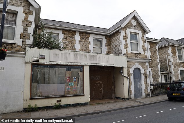 Shops on the High Street have been boarded up and closed down